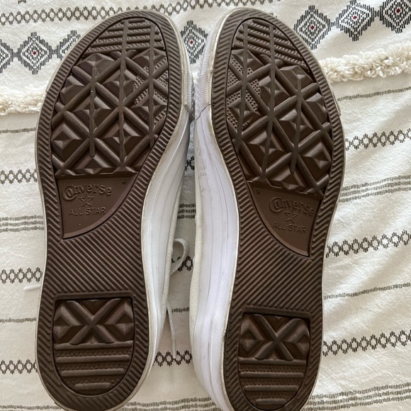 White Converse - Picture 3 of 3